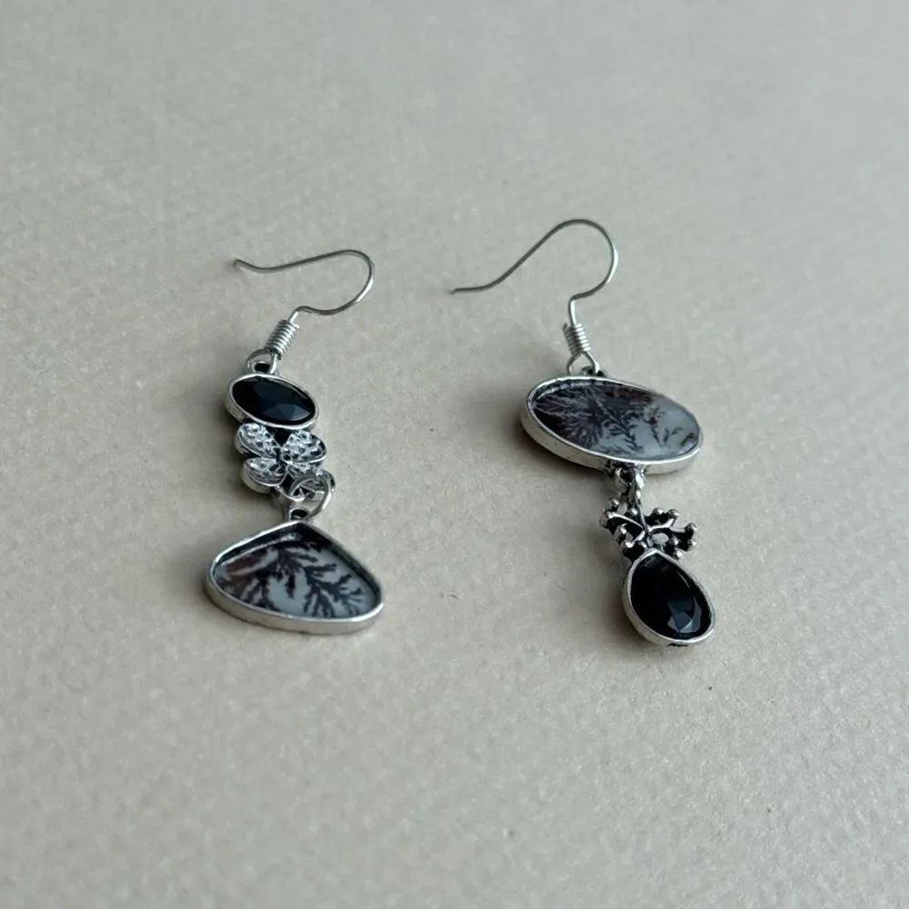 Boho Dangle Earrings S1265 - Picture 3 of 3